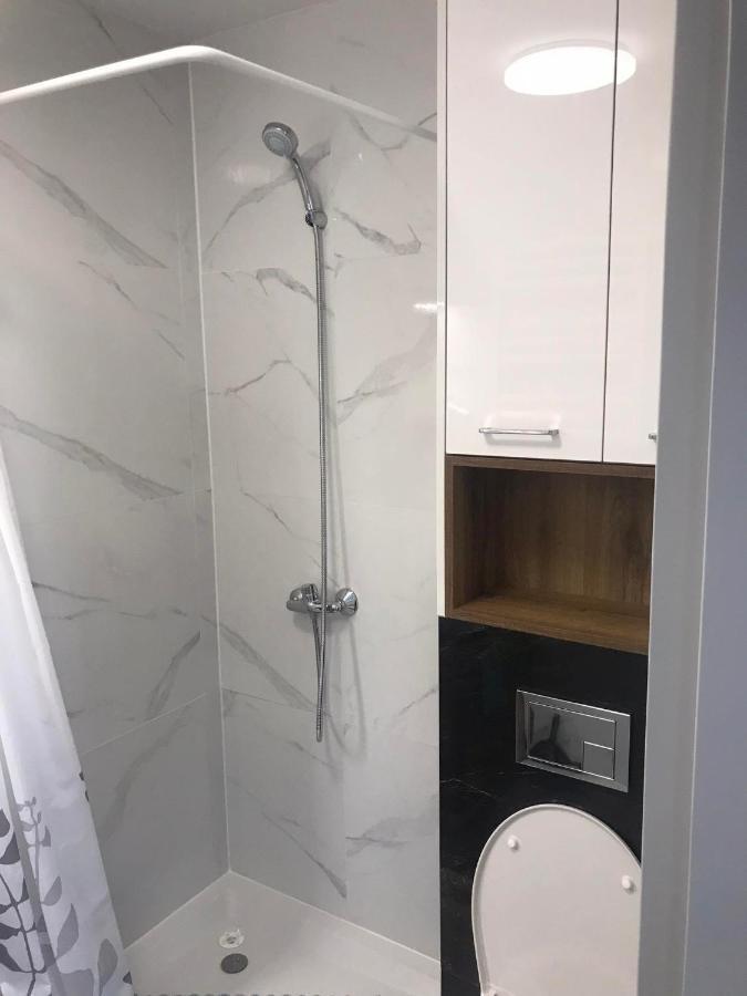 Pokoje Goscinne U Gracjana Wladyslawowo Exterior foto